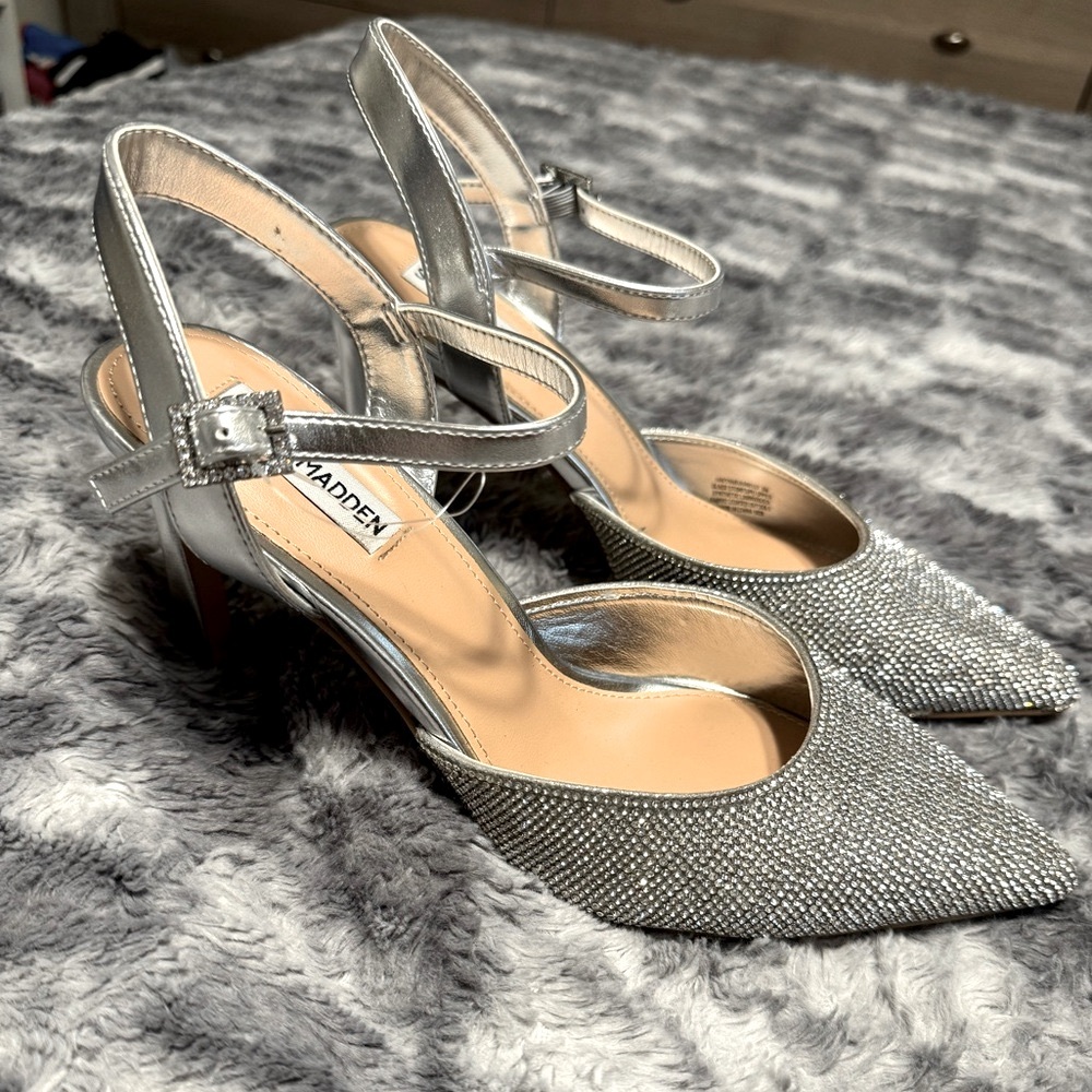NWT Steve Madden valentine glitter heels size 9